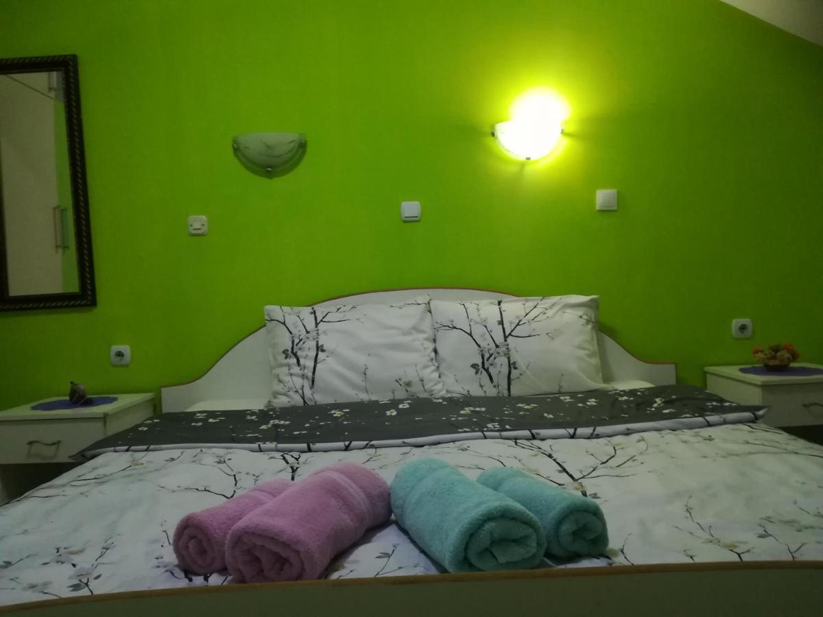 Karoski Apartments & Suites โอครีด ภายนอก รูปภาพ