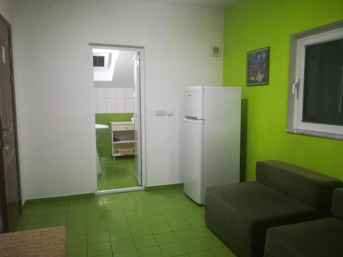 Karoski Apartments & Suites โอครีด ภายนอก รูปภาพ