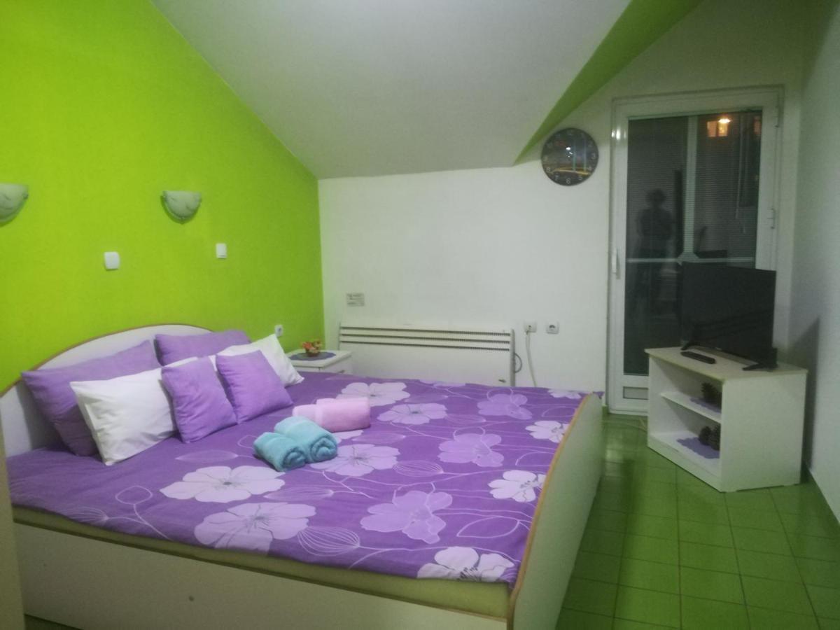Karoski Apartments & Suites โอครีด ภายนอก รูปภาพ