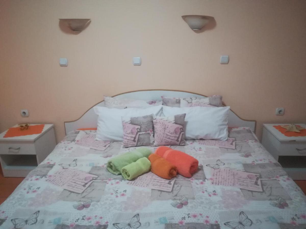 Karoski Apartments & Suites โอครีด ภายนอก รูปภาพ