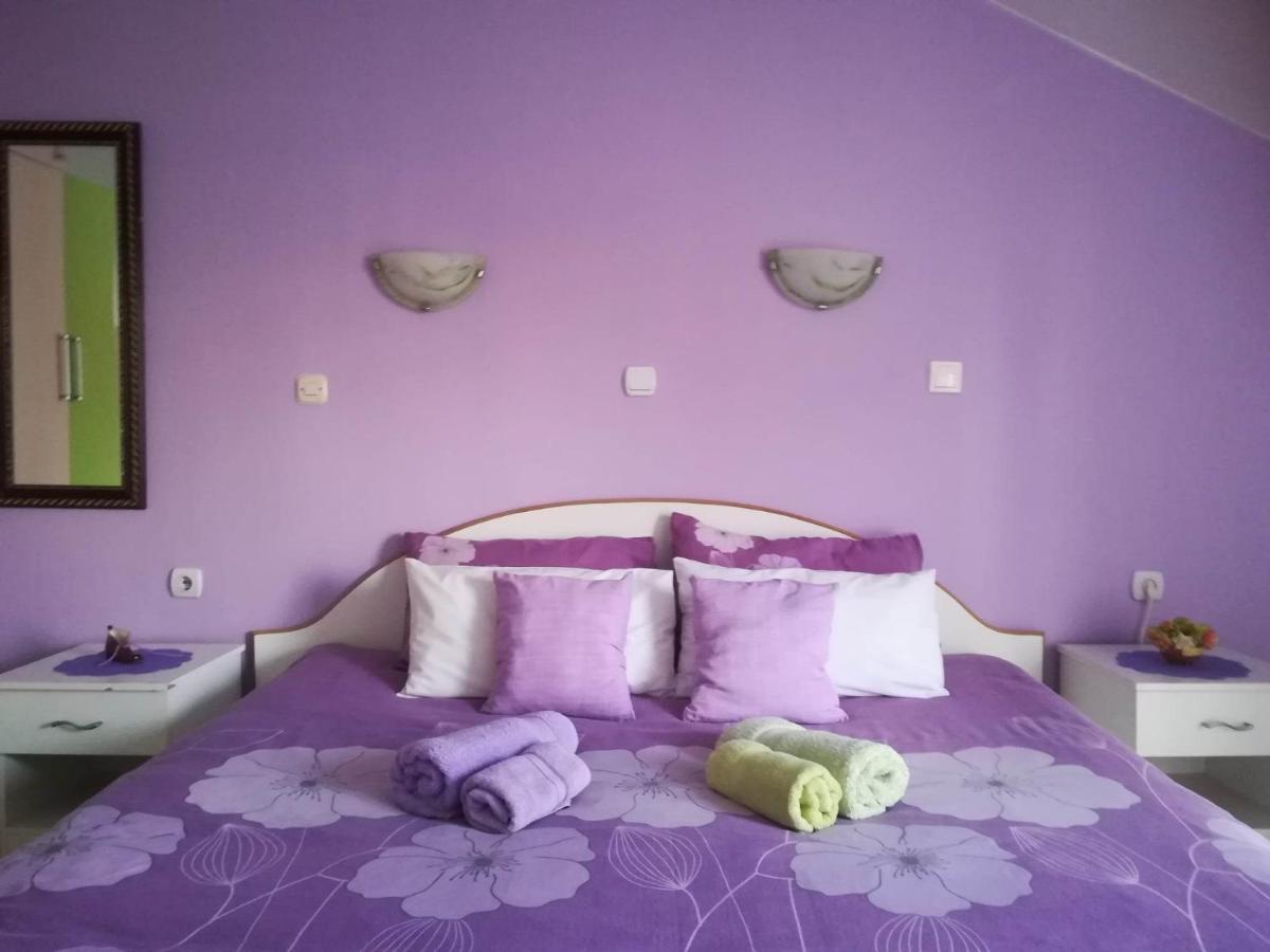 Karoski Apartments & Suites โอครีด ภายนอก รูปภาพ