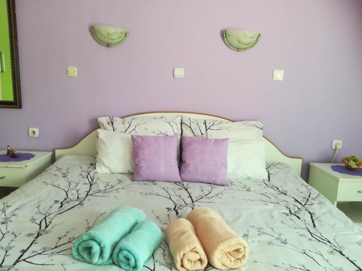 Karoski Apartments & Suites โอครีด ภายนอก รูปภาพ